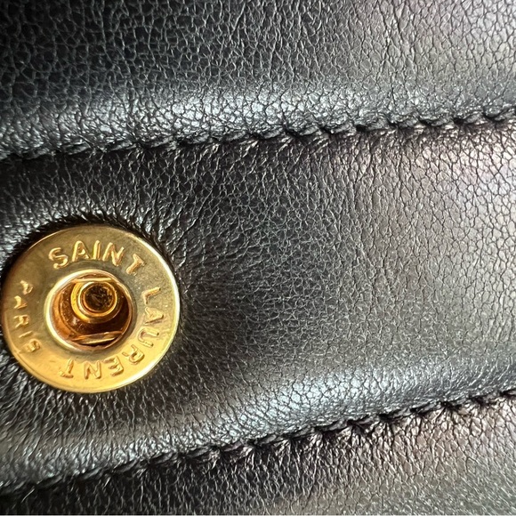 Saint Laurent Vicky Black Quilted Monogram Wallet - Picture 9 of 12